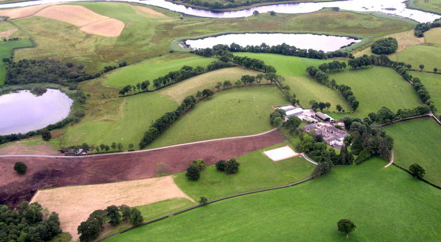 File:Innismore Hall, Derrybrusk - geograph.org.uk - 572310.jpg