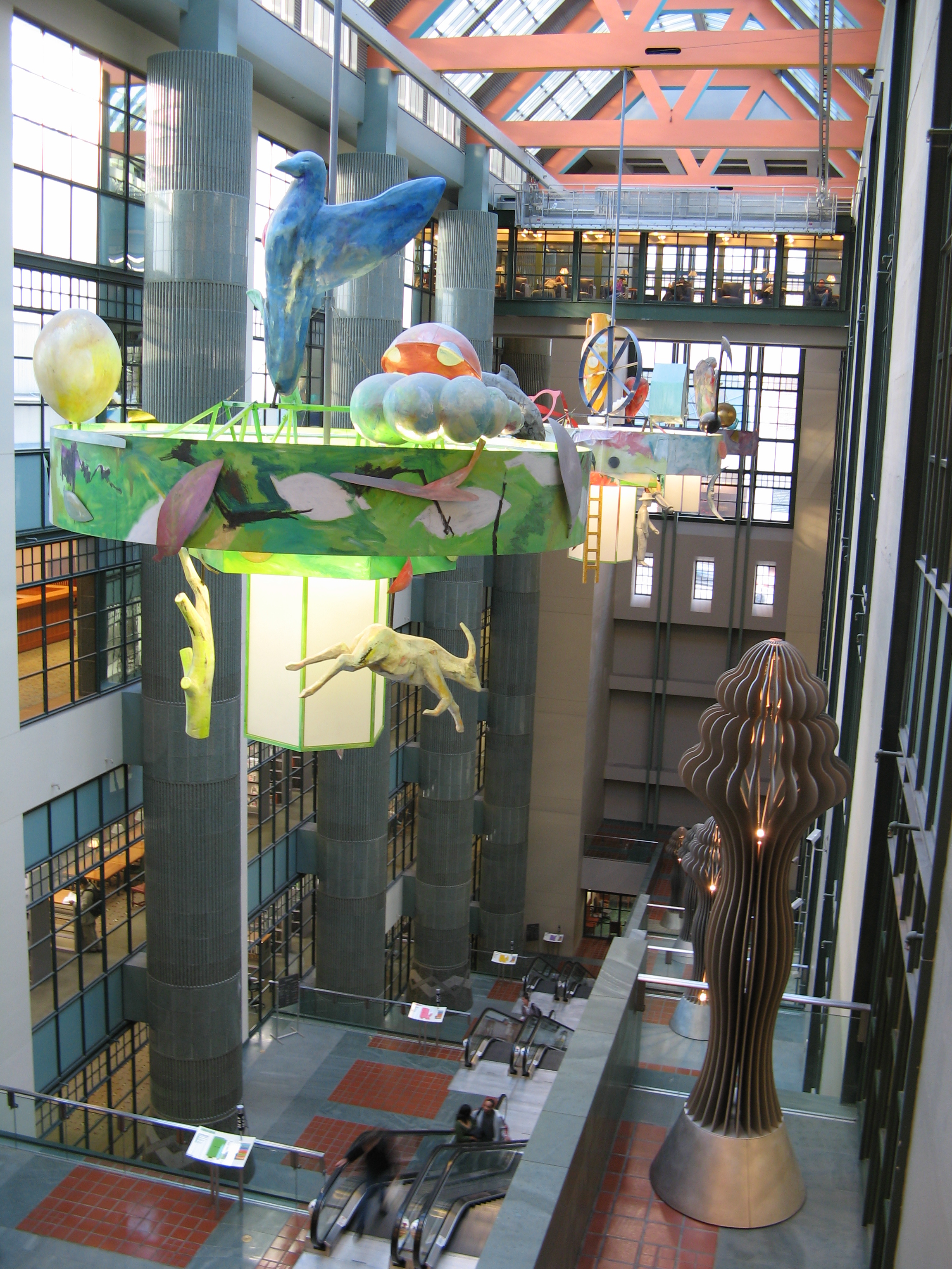 File:Interior of LA Central Library.jpg - Wikimedia Commons