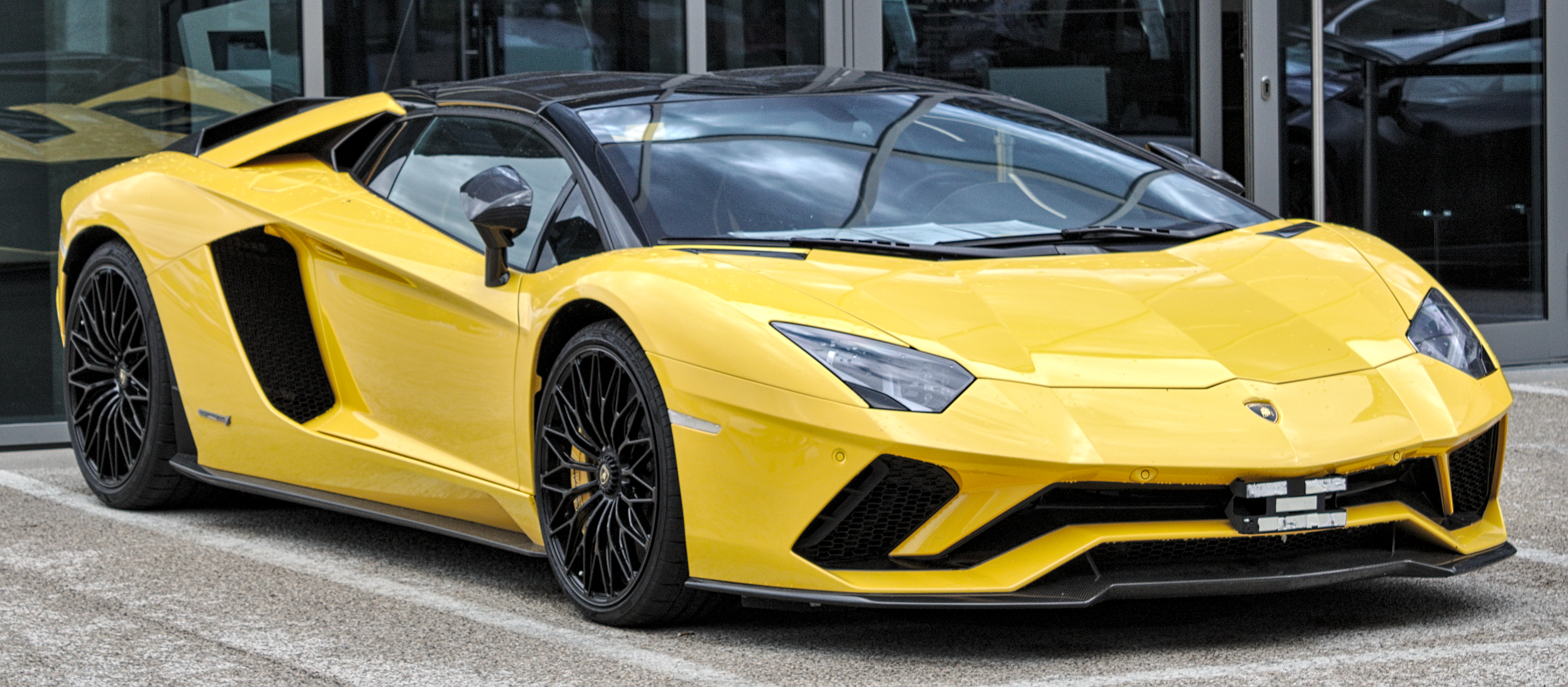 File:Lamborghini Aventador Genf 2018.jpg - Wikipedia