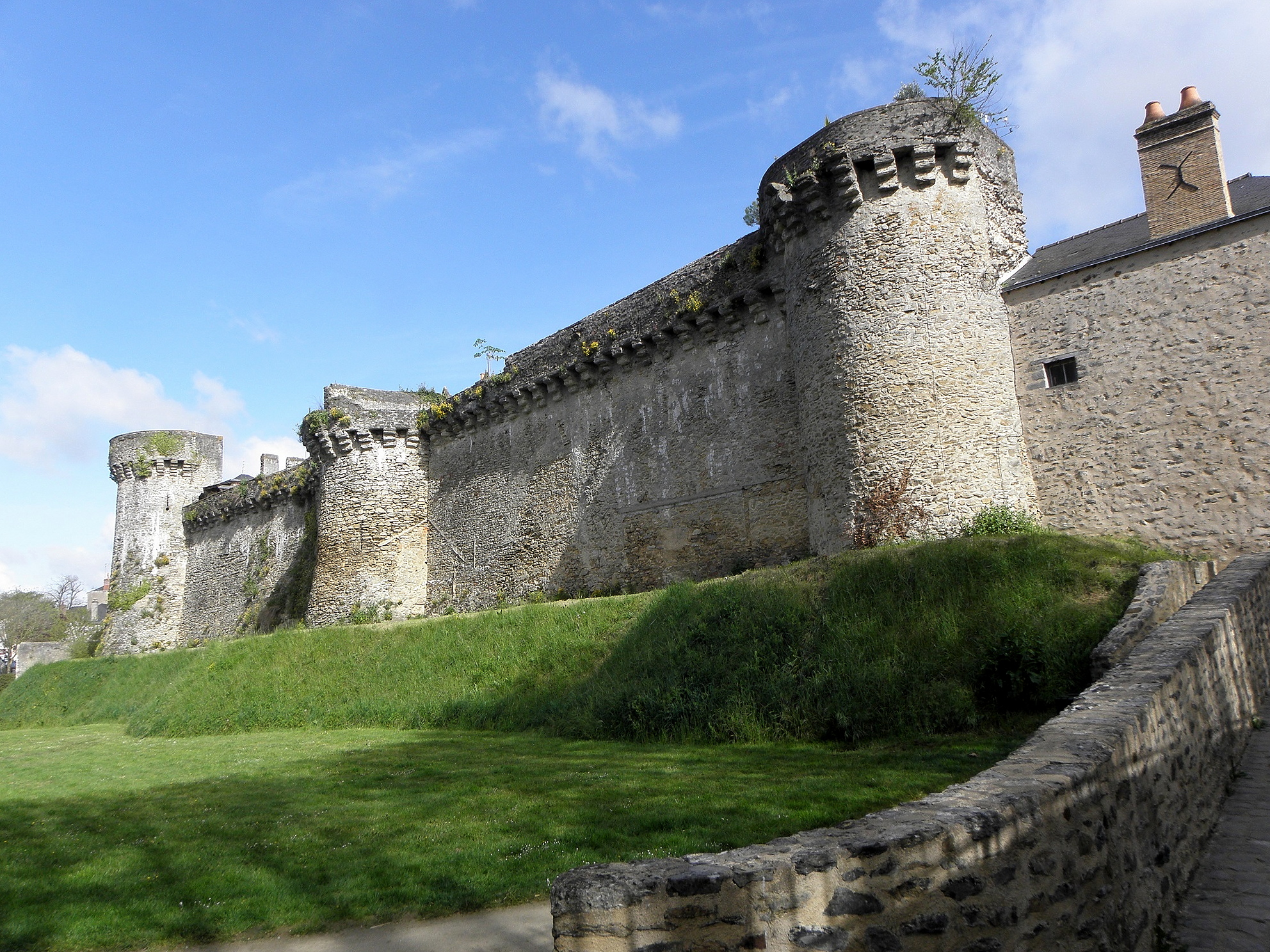 LA PROMENADE ANNE D'ALÈGRE  France Pays de la Loire Mayenne Laval 53000