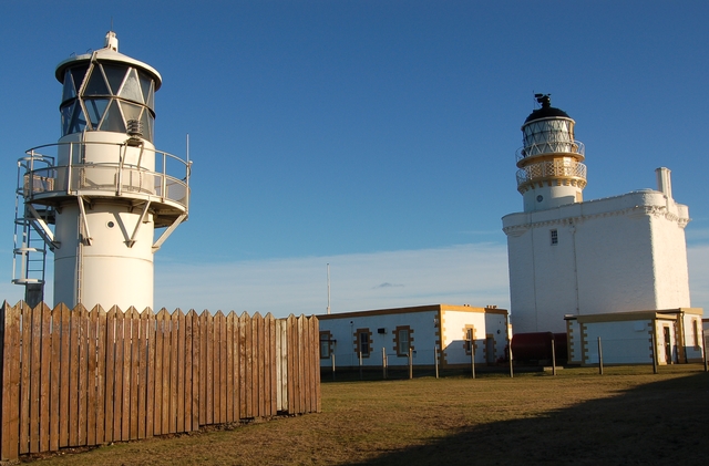 File:Lighthouses at Kinnaird Head - geograph.org.uk - 685051.jpg