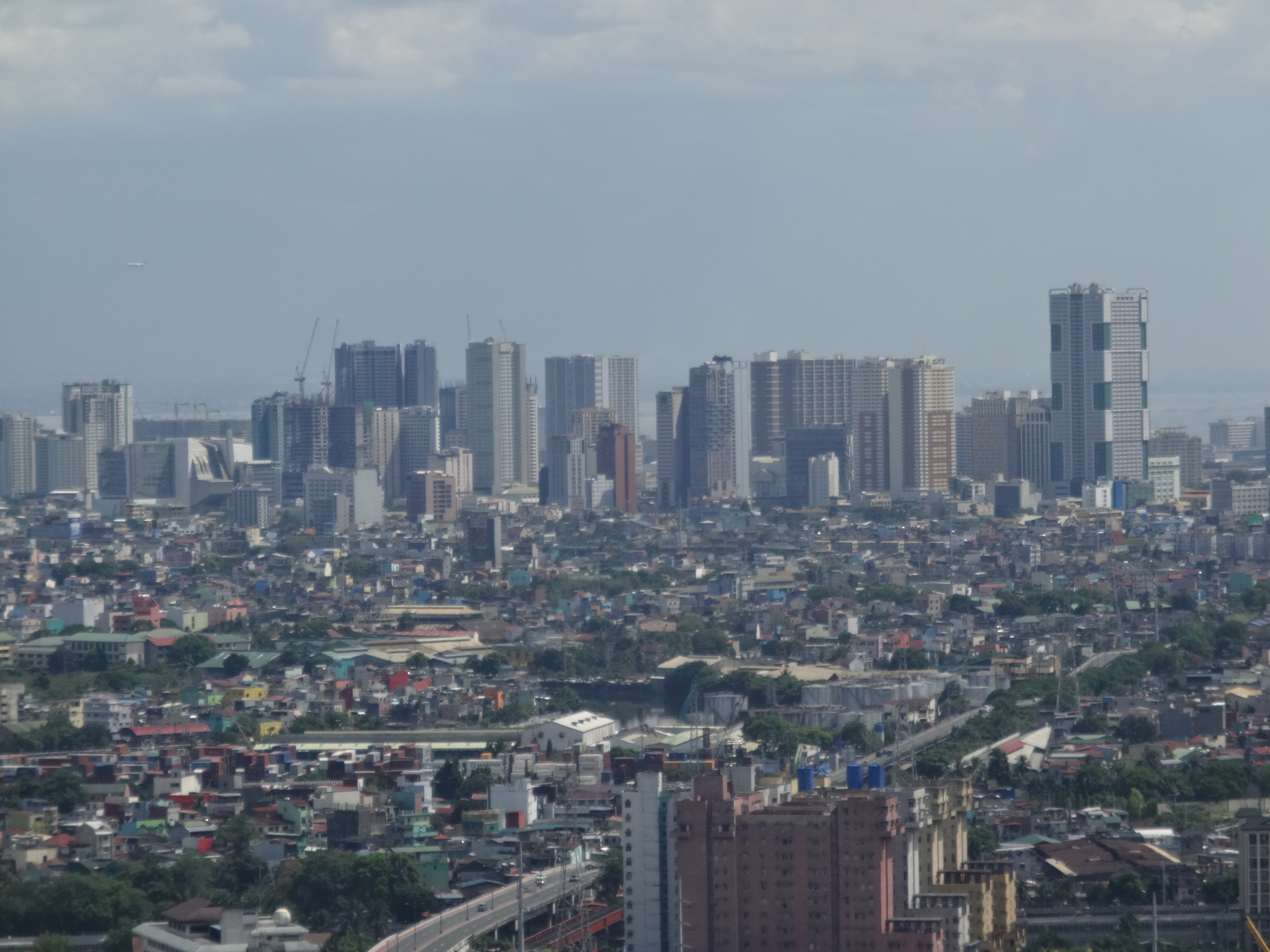 Malate skyline, Paco-Pandacan area (from Mezza 2) (Manila)(2018-05-12).jpg