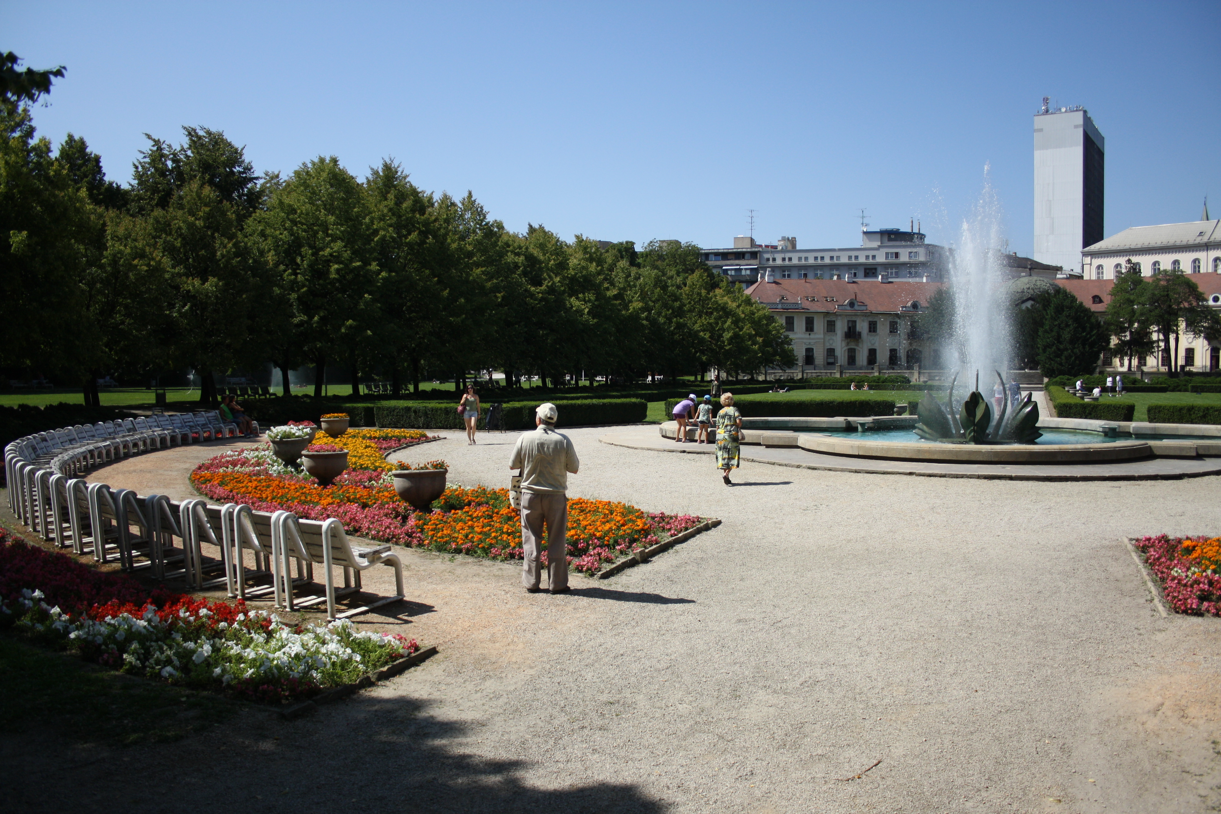 File Medic Garden With Flowers In Bratislava Bratislava I