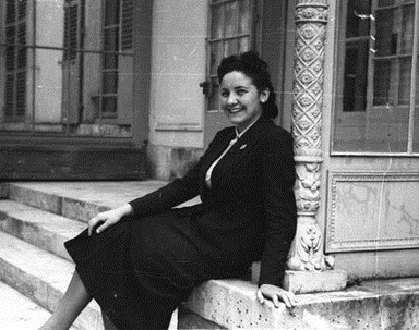 File:Pepita Embil in Le belloy, France (Eresoinka choir headquarters, 1939-6-8).jpg