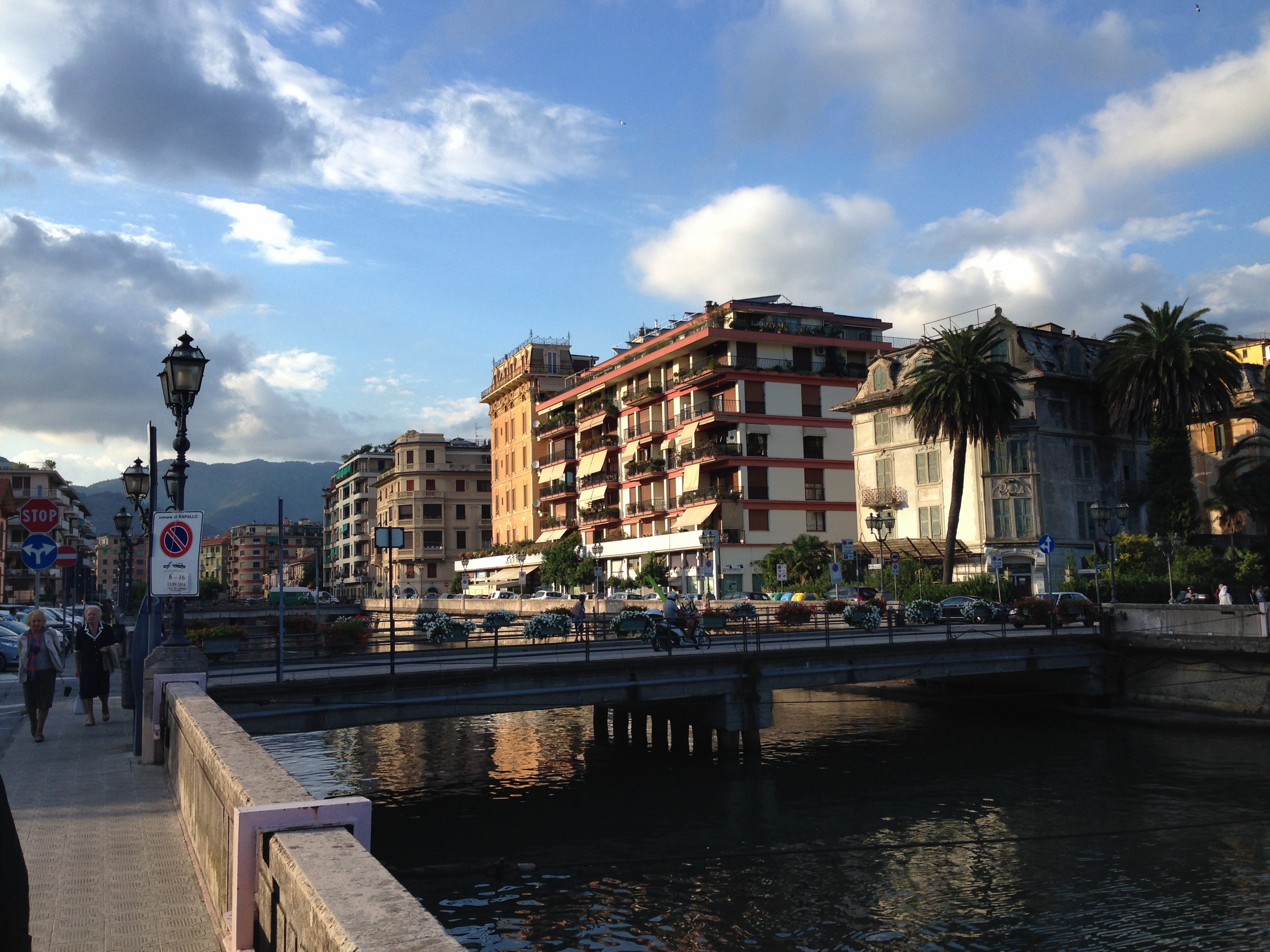 File Rapallo Via Dante Alighieri panoramio 1 .jpg Wikimedia