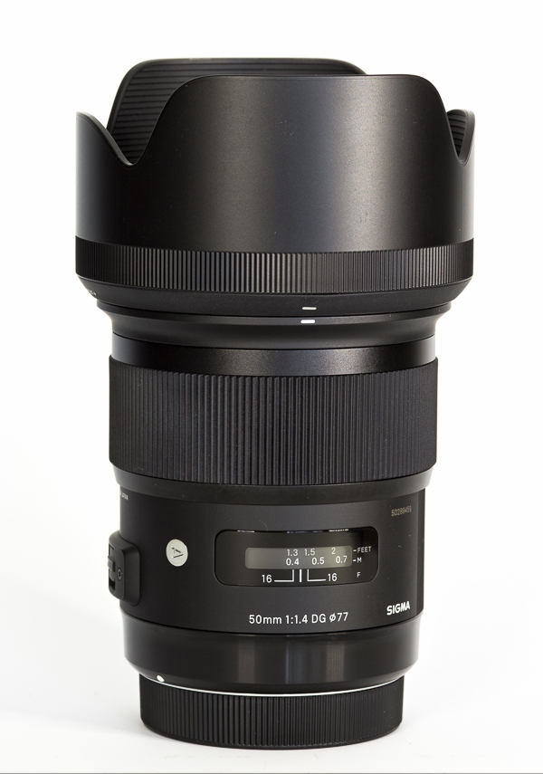 File:Sigma 50mm F1.4 DG HSM A014 01.jpg - Wikimedia Commons