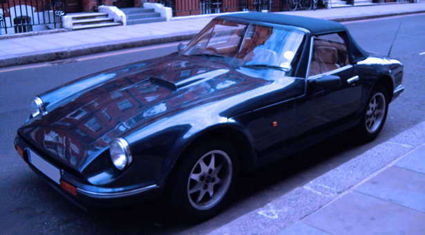 File:TVR, black, on the street.jpg