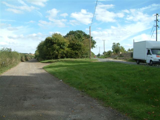 File:The Old London Road - geograph.org.uk - 51817.jpg