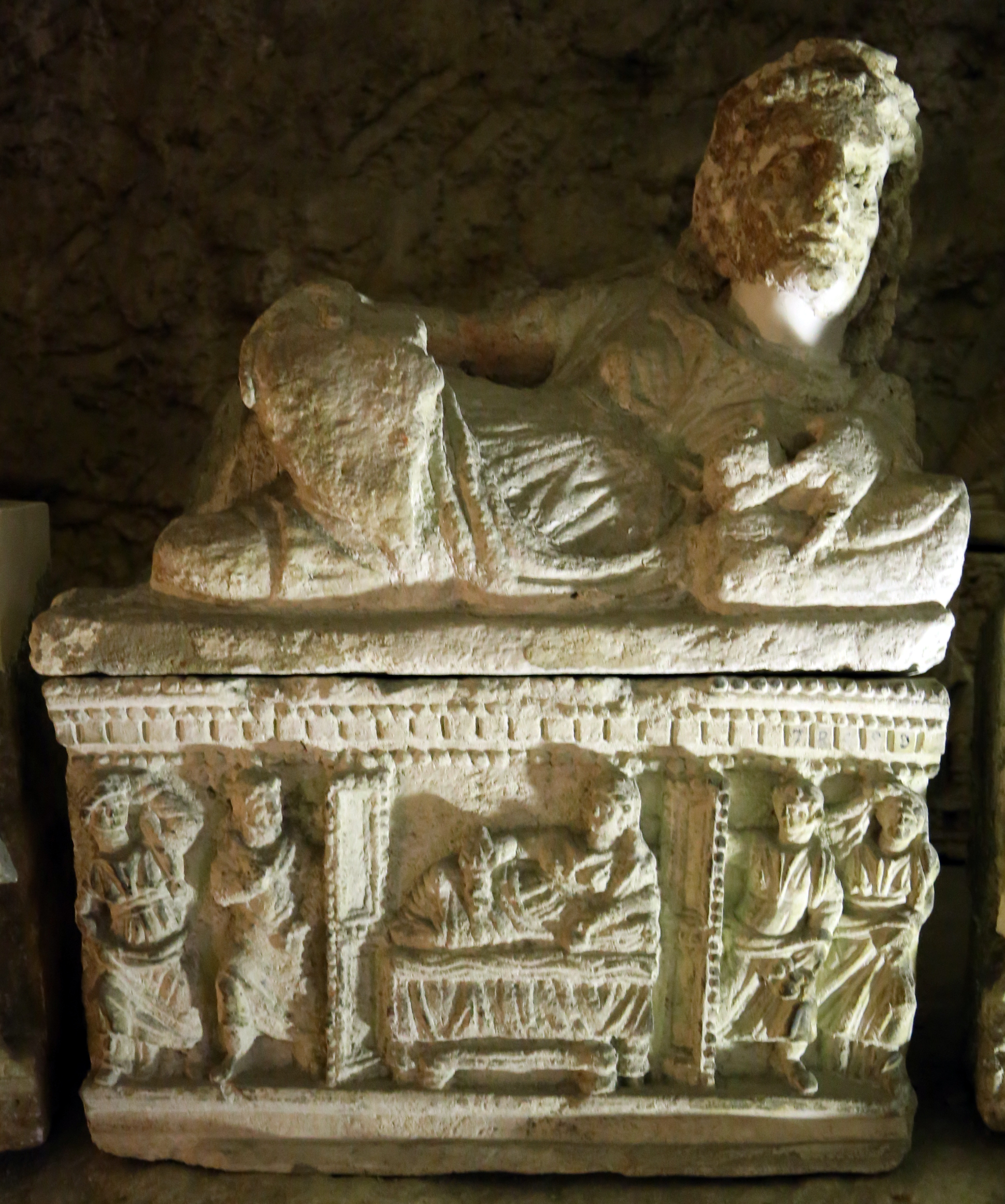 funerary urns in the inghirami tomb