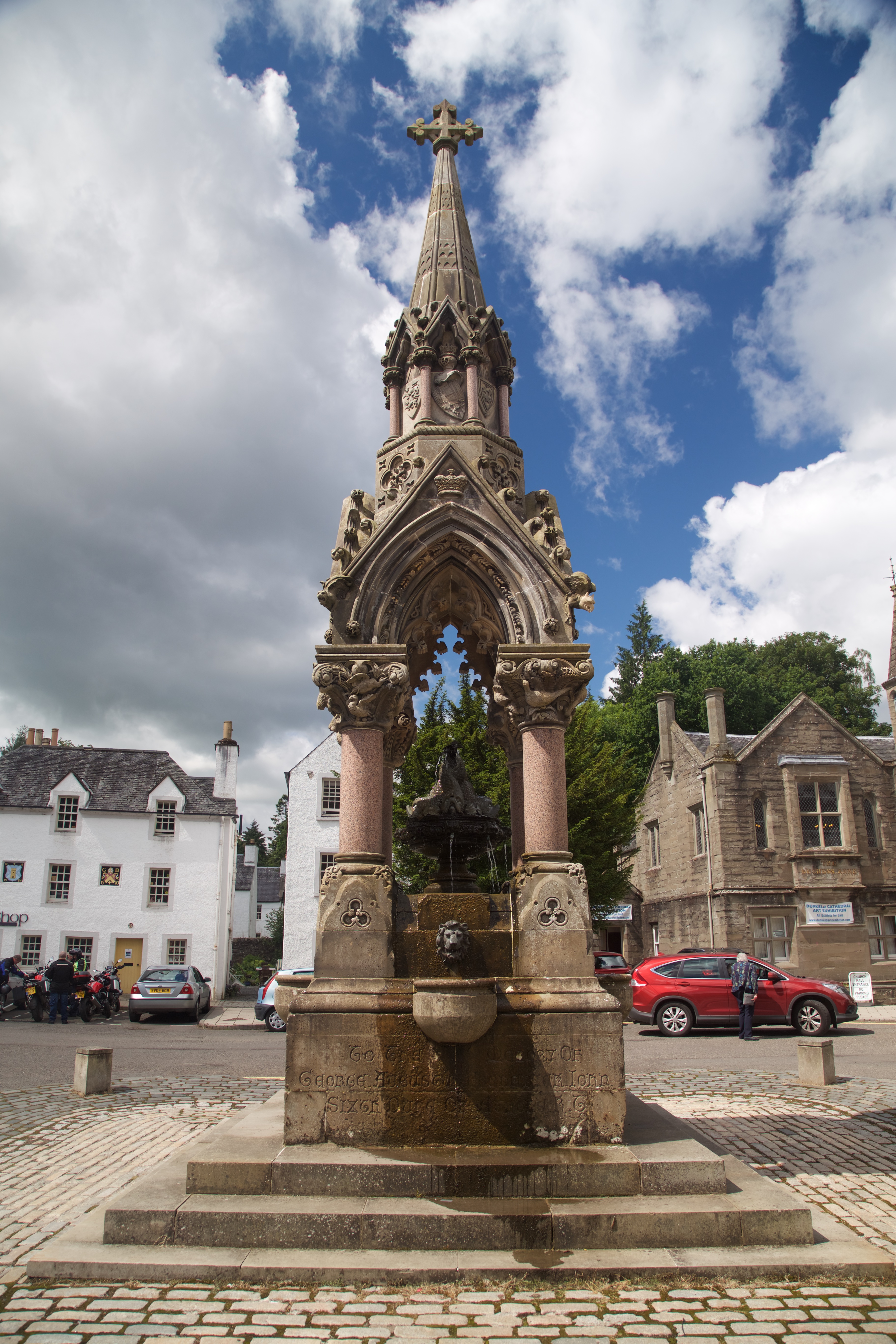 Dunkeld mercat cross