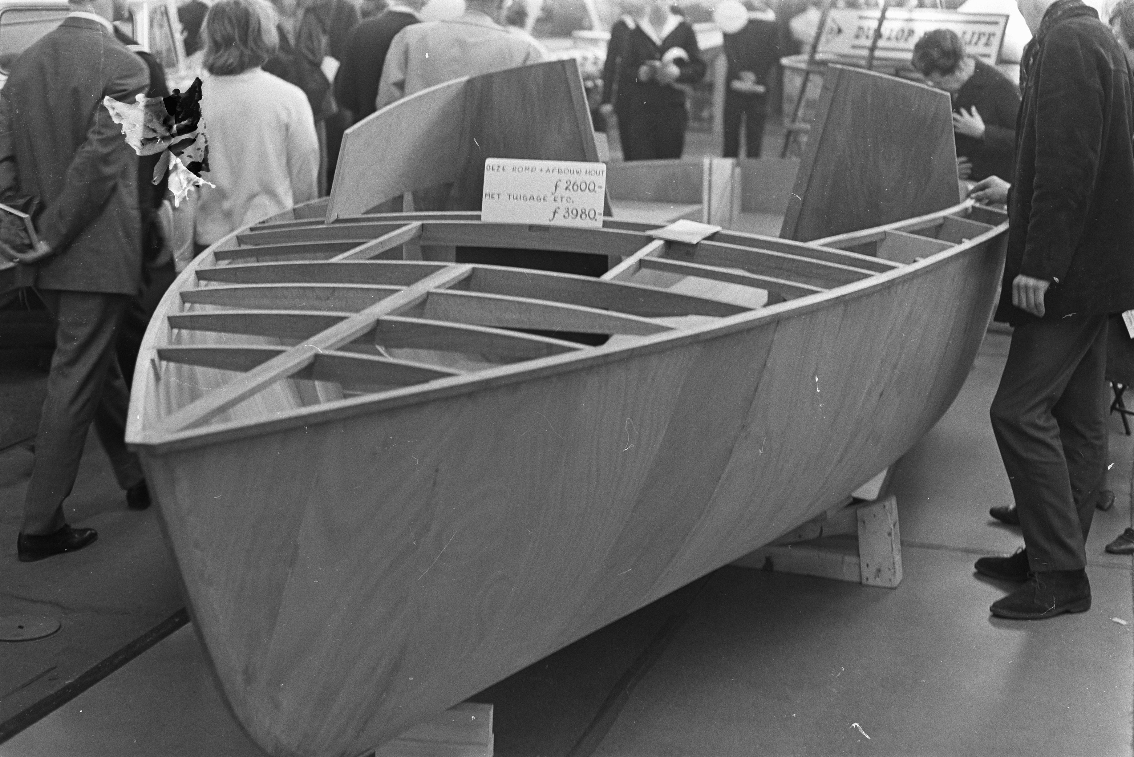 Evenement Op de een of andere manier Prestigieus File:Zelfbouw-boot op Hiswa, Bestanddeelnr 920-1534.jpg - Wikimedia Commons