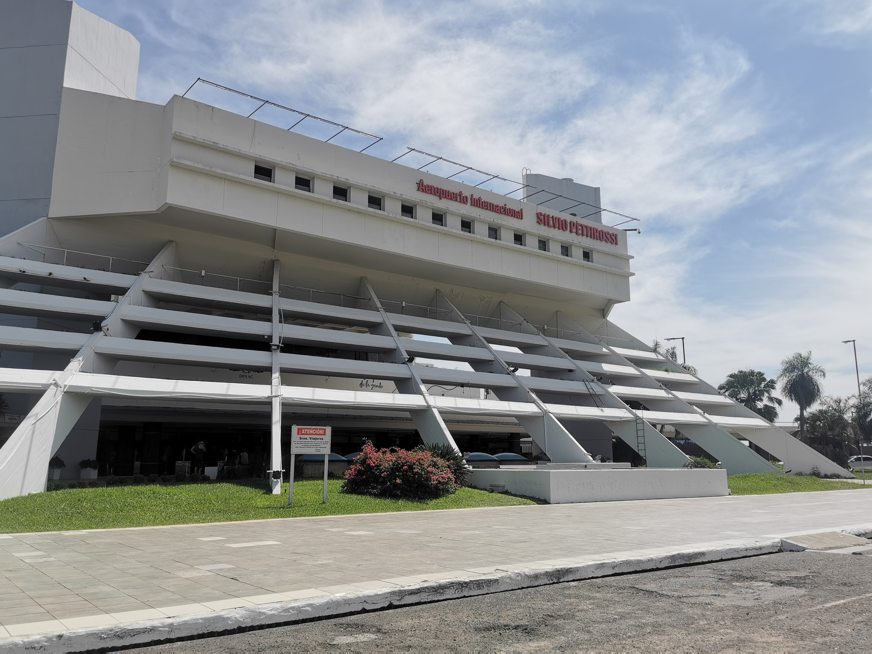 Photos of Silvio Pettirossi International Airport