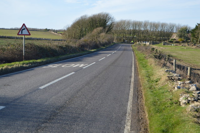 File:B3069, westbound - geograph.org.uk - 4551508.jpg