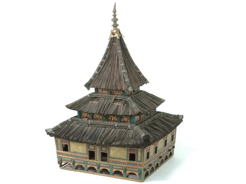 File:COLLECTIE TROPENMUSEUM Model van een moskee o.a. vervaardigd met anauvezel TMnr 51-2.jpg