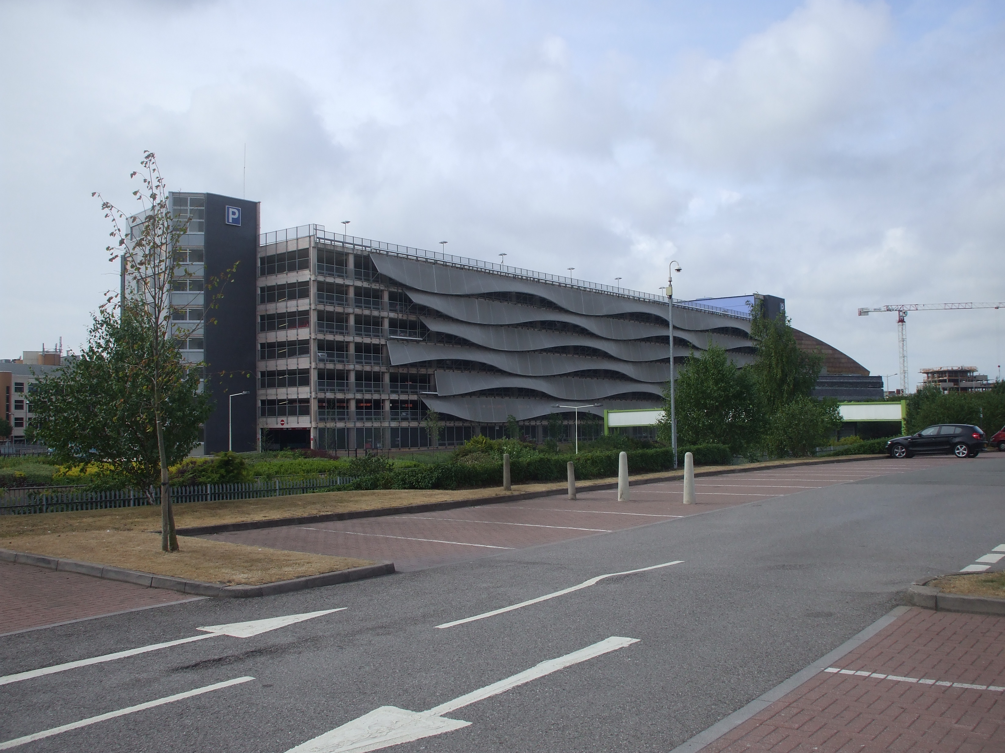 File:Car park, Cardiff Bay - geograph.org.uk - 1940071.jpg - Wikimedia  Commons