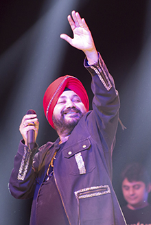 TIL that when Daler Mehndi was criticized for using beautiful women to make  his music popular, he made a video featuring only himself. It rose to  become a hit in India and