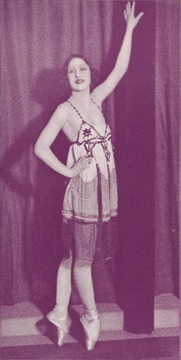 File:Dora Duby (May 1921).png