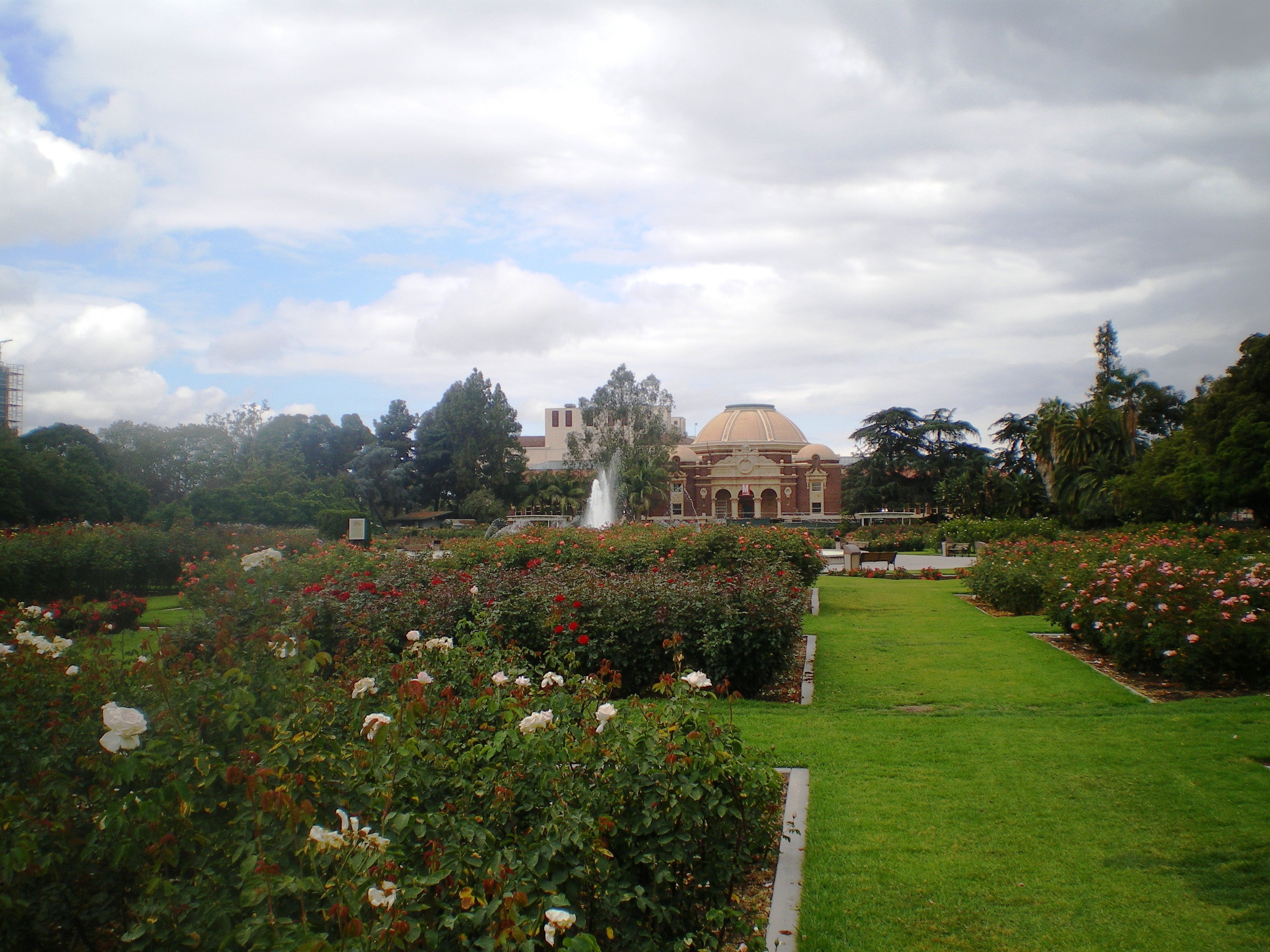 EXPO CENTER - EXPOSITION PARK ROSE GARDEN  City of Los Angeles Department  of Recreation and Parks