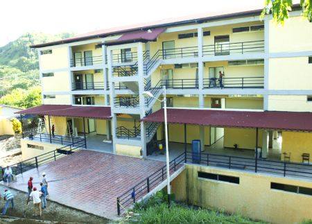 File:Facultad de Medicina 'Dr. José Francisco Torrealba' en San Juan de los Morros.jpg