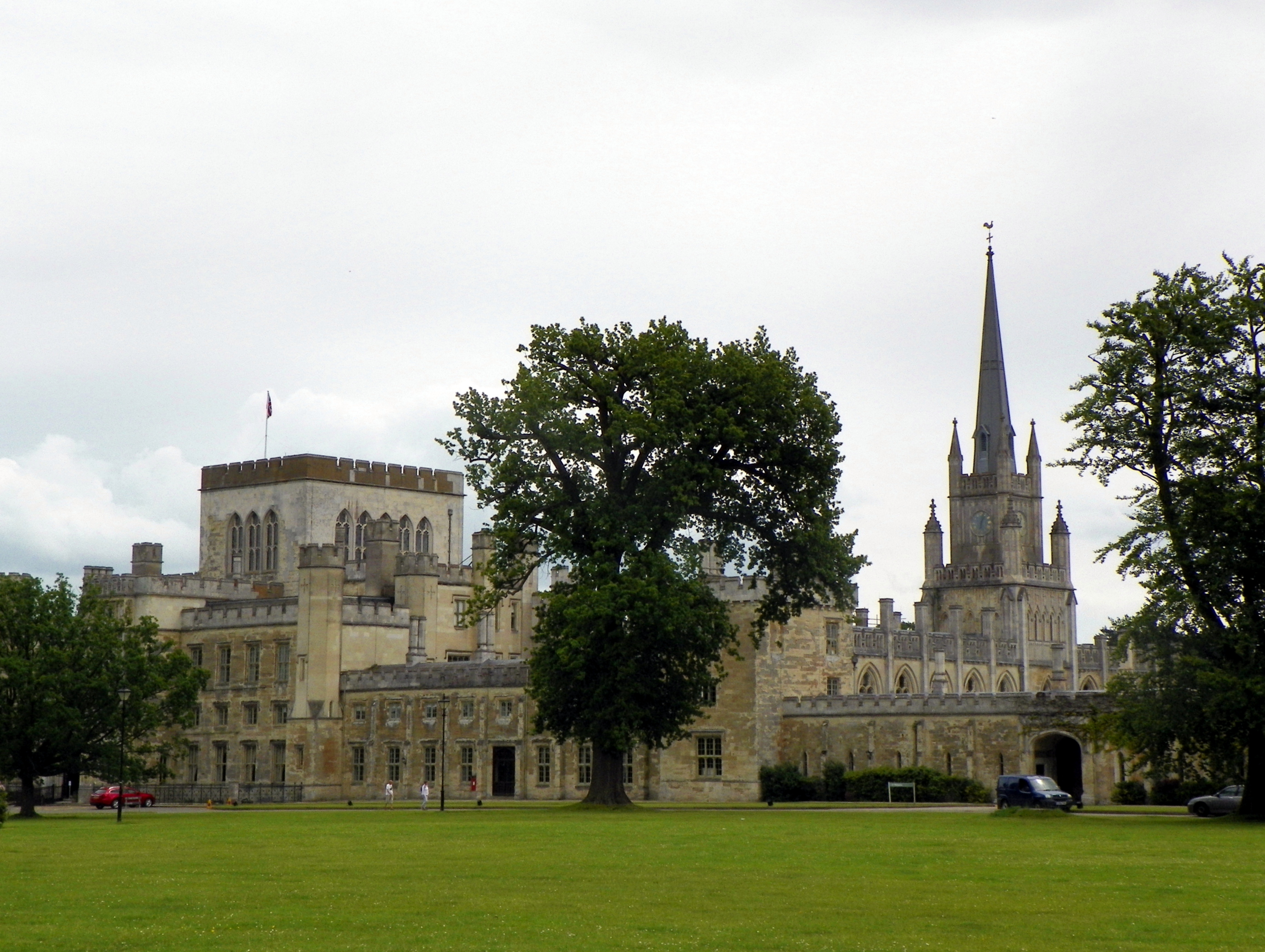 Hult Ashridge