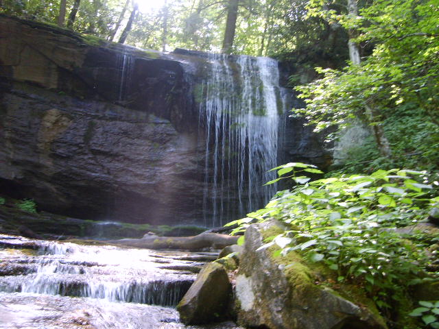 File:Grassy Creek Falls Photo.jpg