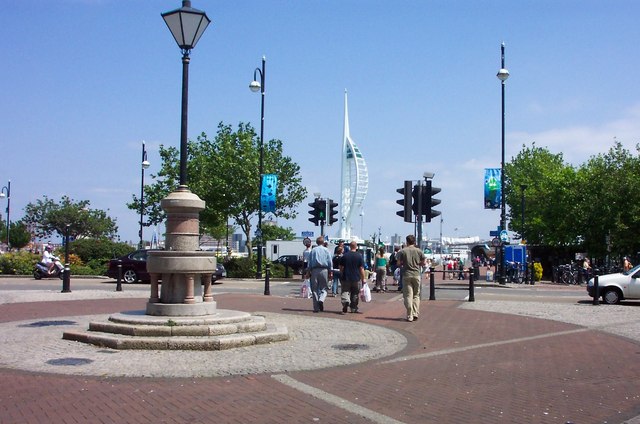 File:High St.-Gosport - geograph.org.uk - 731059.jpg