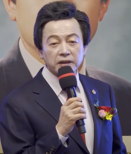 File:Huhkyungyoungin2021.png