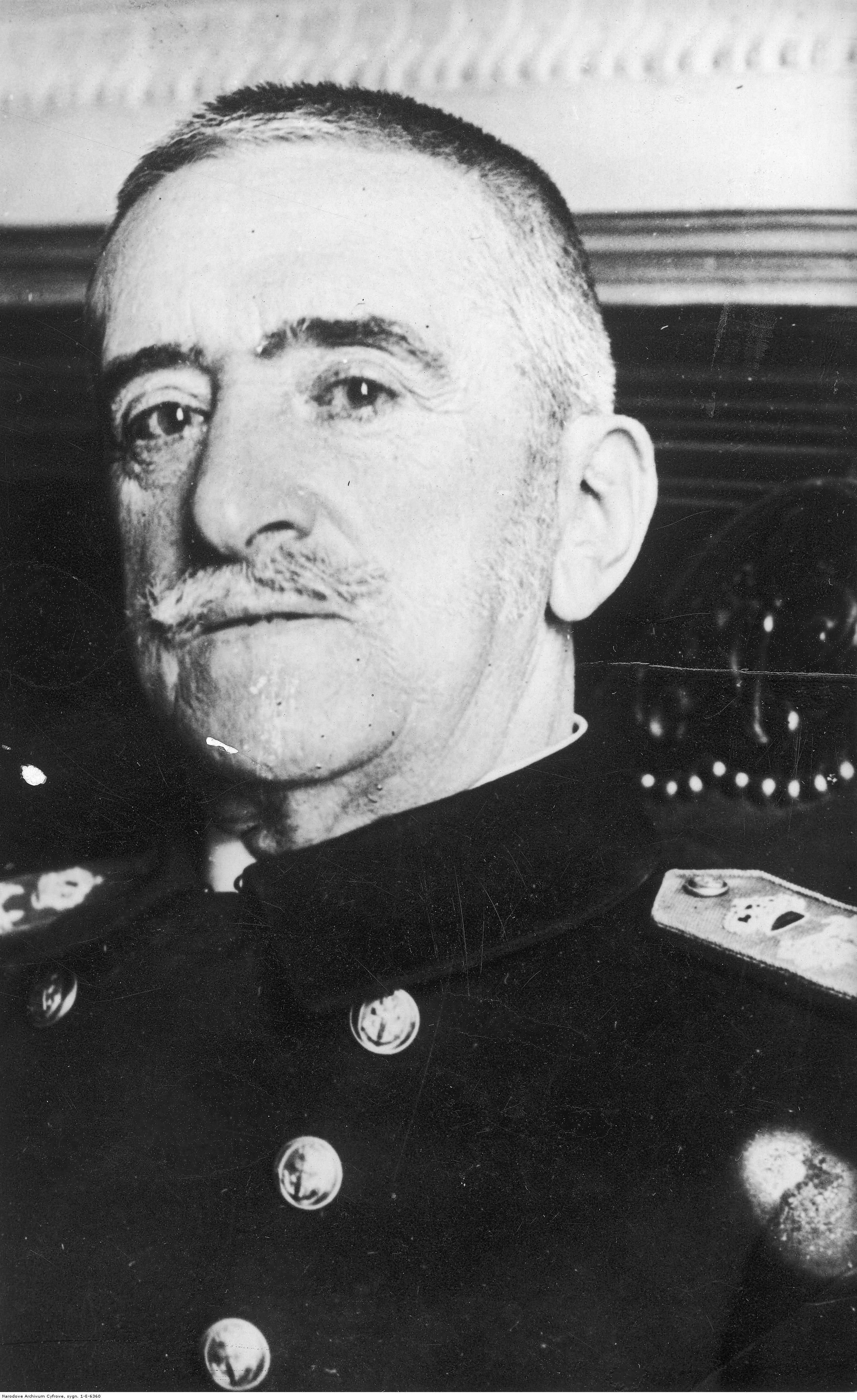 Admiral Juan Bautista Aznar-Cabañas