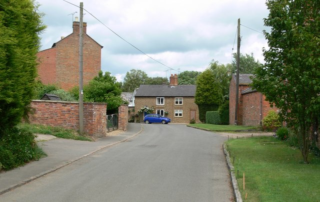 File:Main Street in Tugby - geograph.org.uk - 885978.jpg