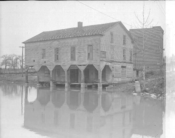 File:Miami and Erie Canal, Waterville, Ohio (approximately 1900) - DPLA - ae27ff06ba25585d99816baef284028e.jpg