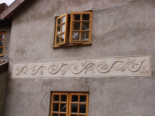 File:Pargeting, Griston - geograph.org.uk - 559038.jpg