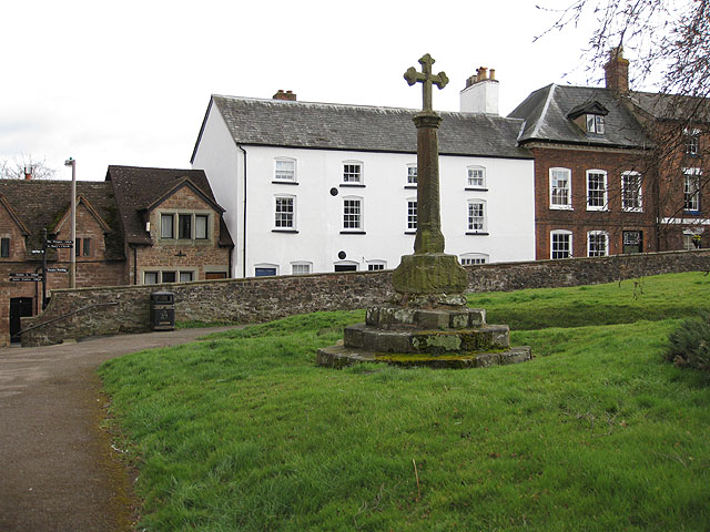 File:Plague Cross - geograph.org.uk - 1198683.jpg