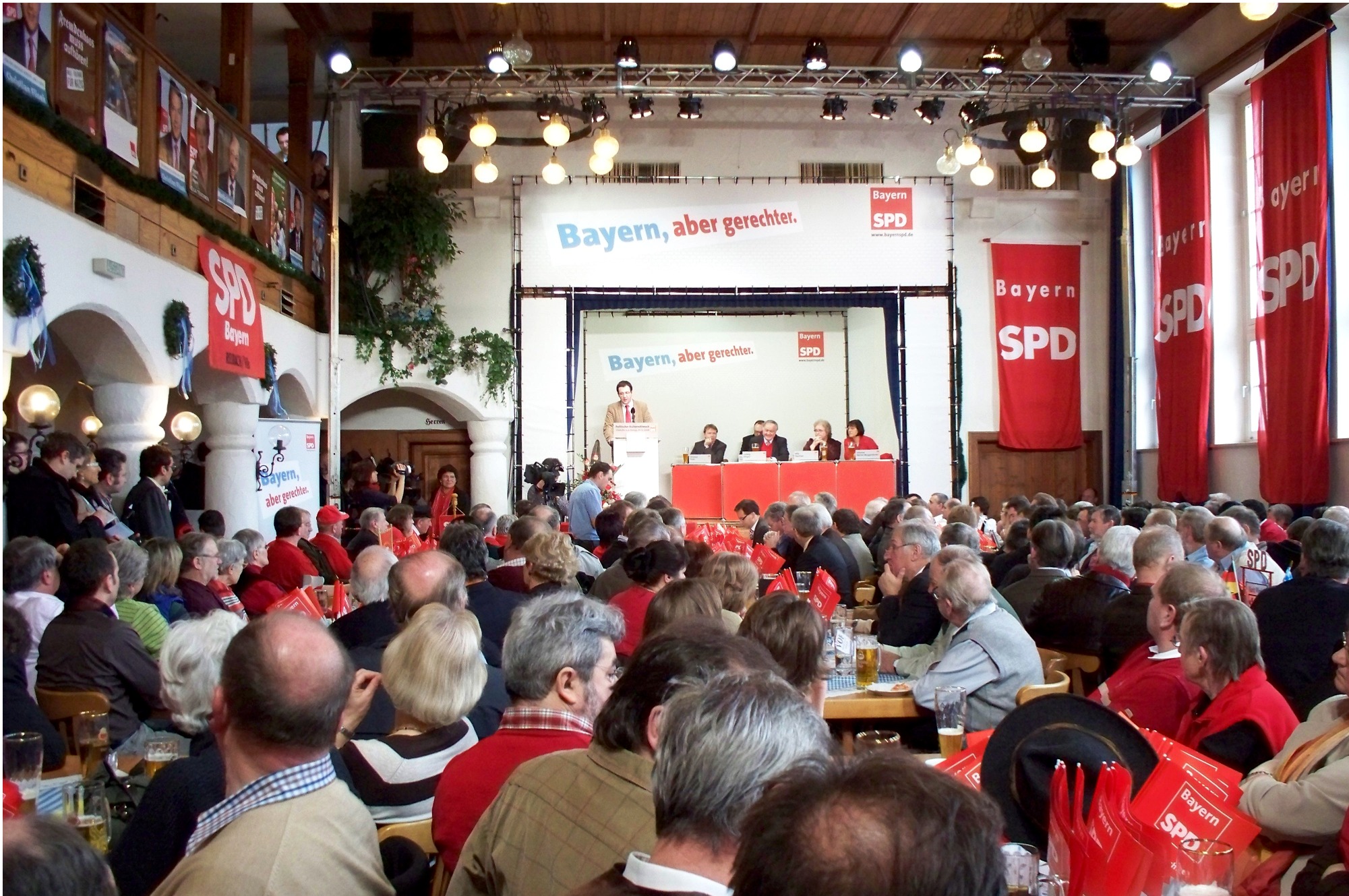 Der politische Aschermittwoch der SPD im Wolferstetter Keller in Vilshofen im Jahr 2009. Der Spreche...