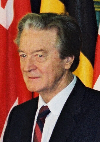 File:Roland Dumas - 1989 (cropped).jpg