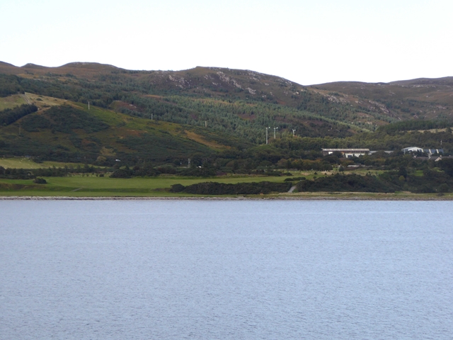 File:Shoreline at Morefield - geograph.org.uk - 5983173.jpg