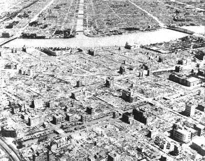 File Tokyo After The 1945 Air Raid Jpg Wikimedia Commons