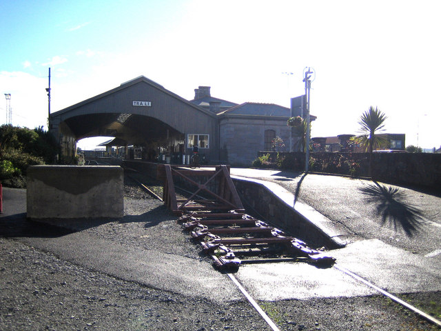 File:Tralee railway station - geograph.org.uk - 500700.jpg