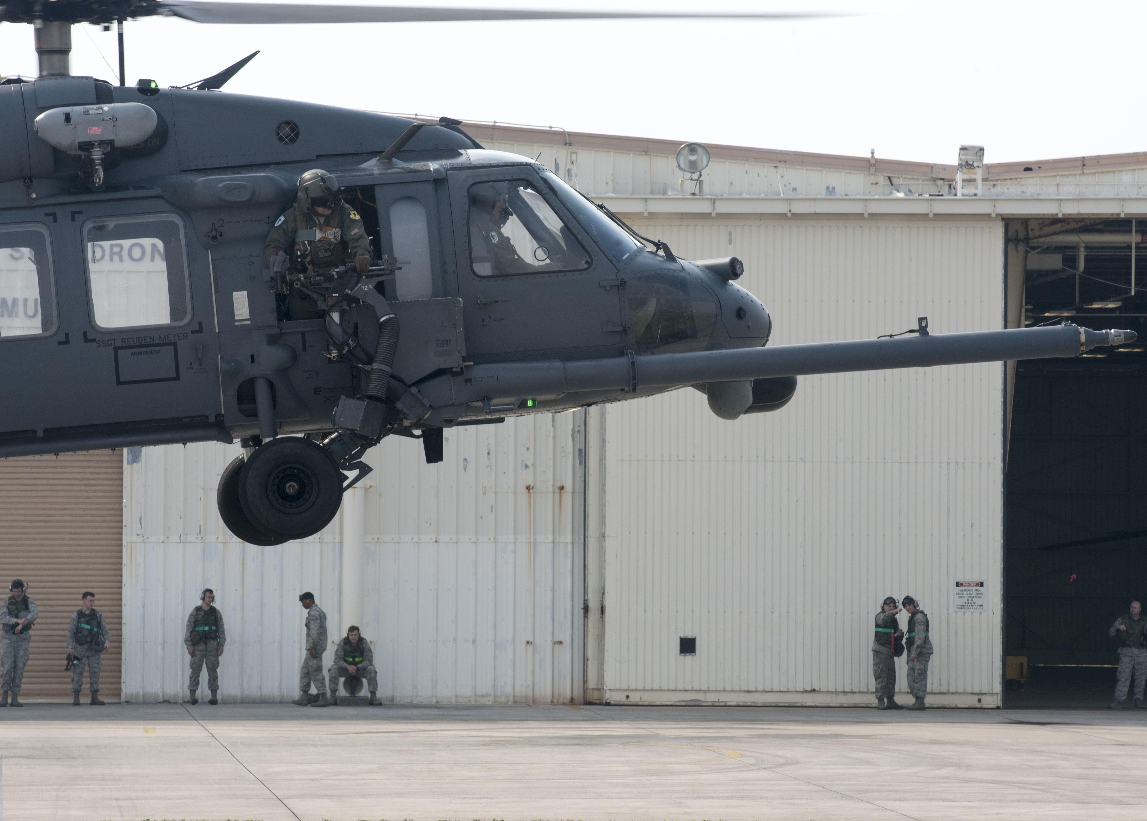 Full combat. HH-60d USAF Interior. Hawk landing. Parajumpers USAF 210 Rescue Squadron Headquarters use 061142 RM.