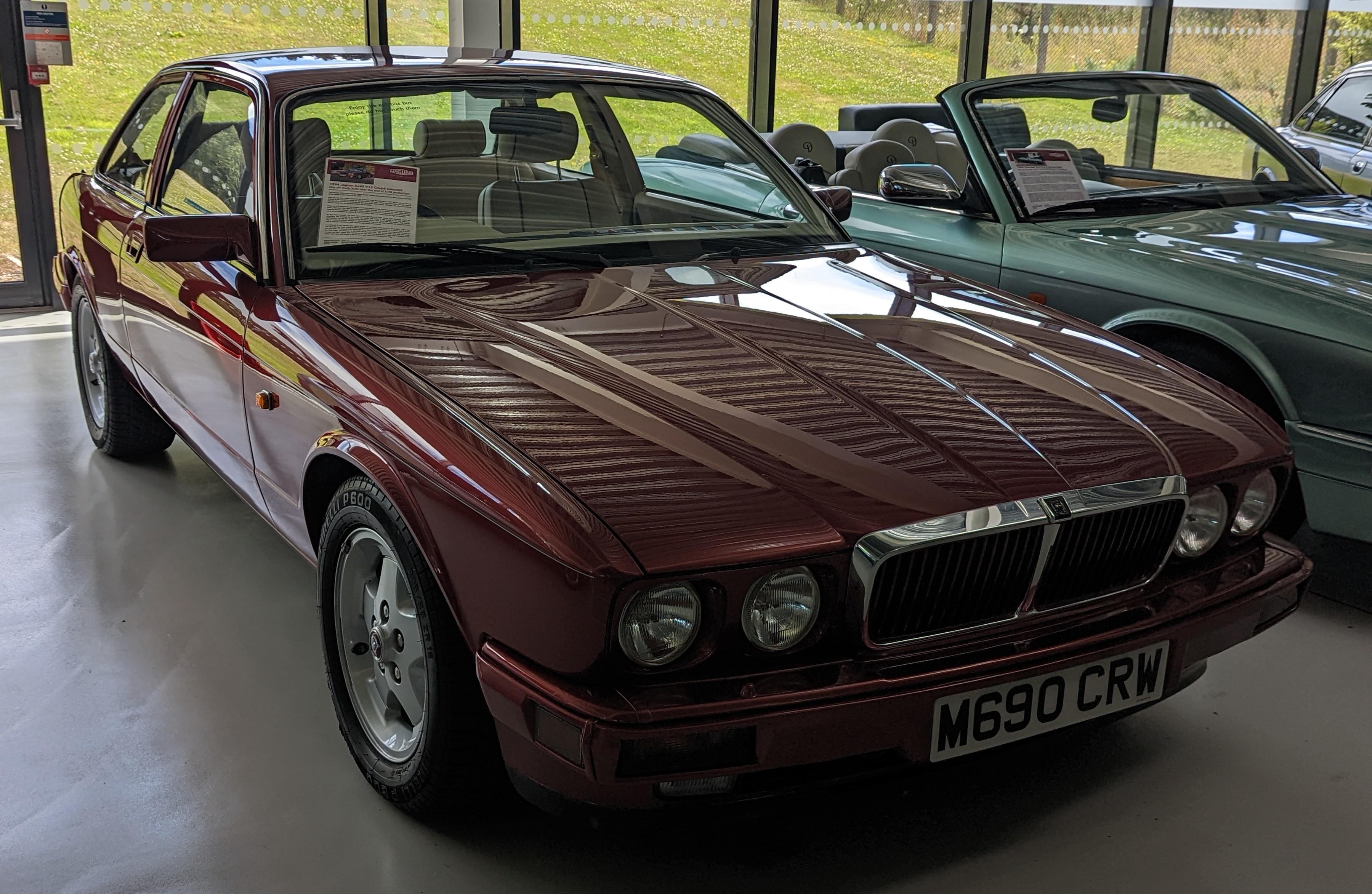 Jaguar xj12 Coupe