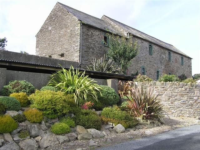 File:Barn at Stranorlaghan - geograph.org.uk - 993677.jpg