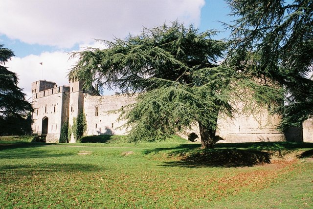 File:Caldicot Castle - geograph.org.uk - 469477.jpg