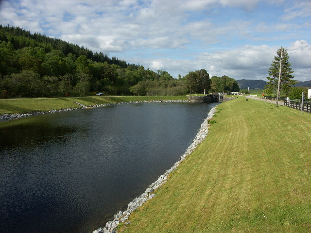 Caledonian Canal at Gairlochy - geograph.org.uk - 14194