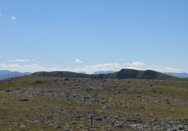 File:Carn Ballach - geograph.org.uk - 105557.jpg