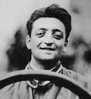 Enzo Ferrari: Vida, Carreira em corridas, Construindo a Ferrari