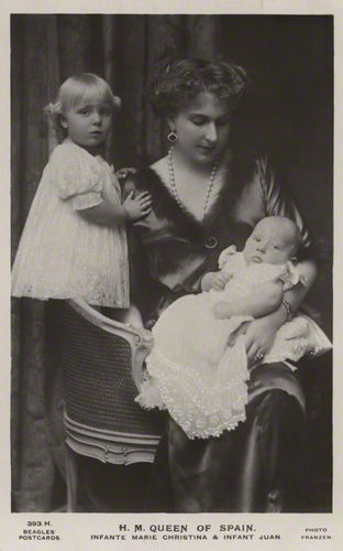 File:Franzen - Ena, Queen of Spain with Infanta María Cristina and Infante Juan, 1913.jpg
