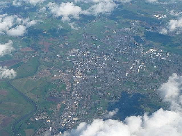 File:Gloucester from 30,000 feet - geograph.org.uk - 773871.jpg