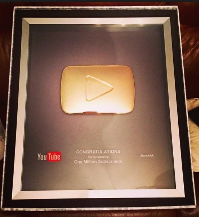 File:Gold YouTube plaque.jpg