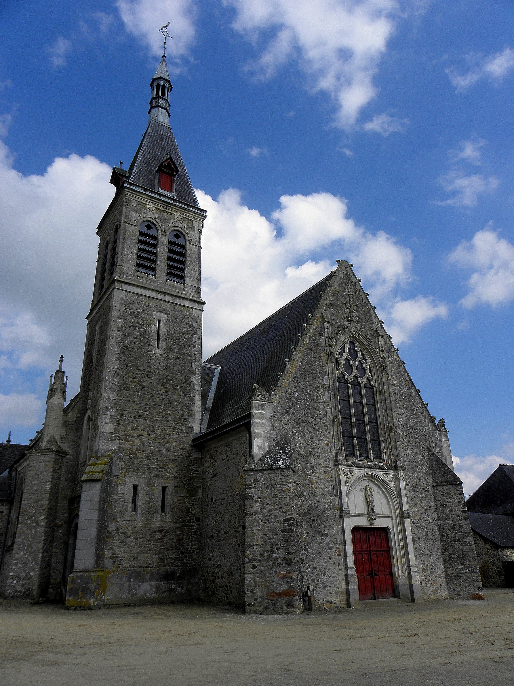 EGLISE SAINT-SIXTE  France Pays de la Loire Mayenne La Chapelle-Rainsouin 53150