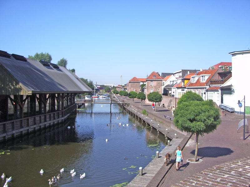 File:Leerdam - Zuidwal.jpg