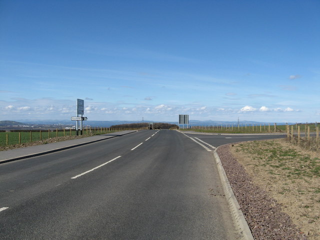 File:Looking along the A6124 - geograph.org.uk - 1226513.jpg